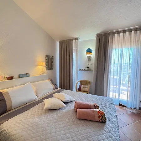 Les Capitaineries Bonifacio (Corsica)