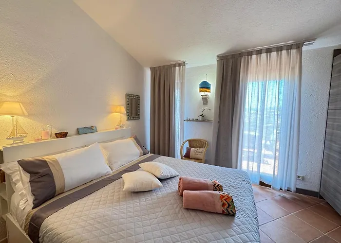 Les Capitaineries Bonifacio (Corsica)